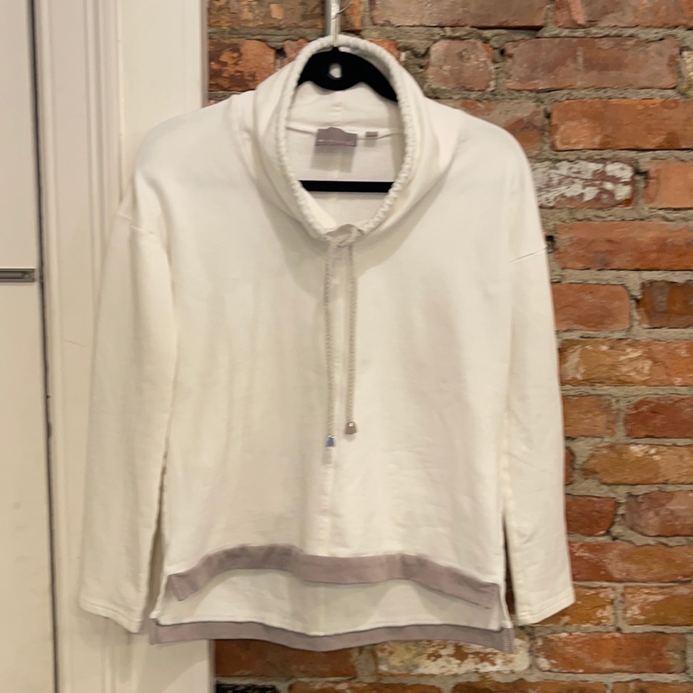 Evolution by Cyrus stretch pullover size M